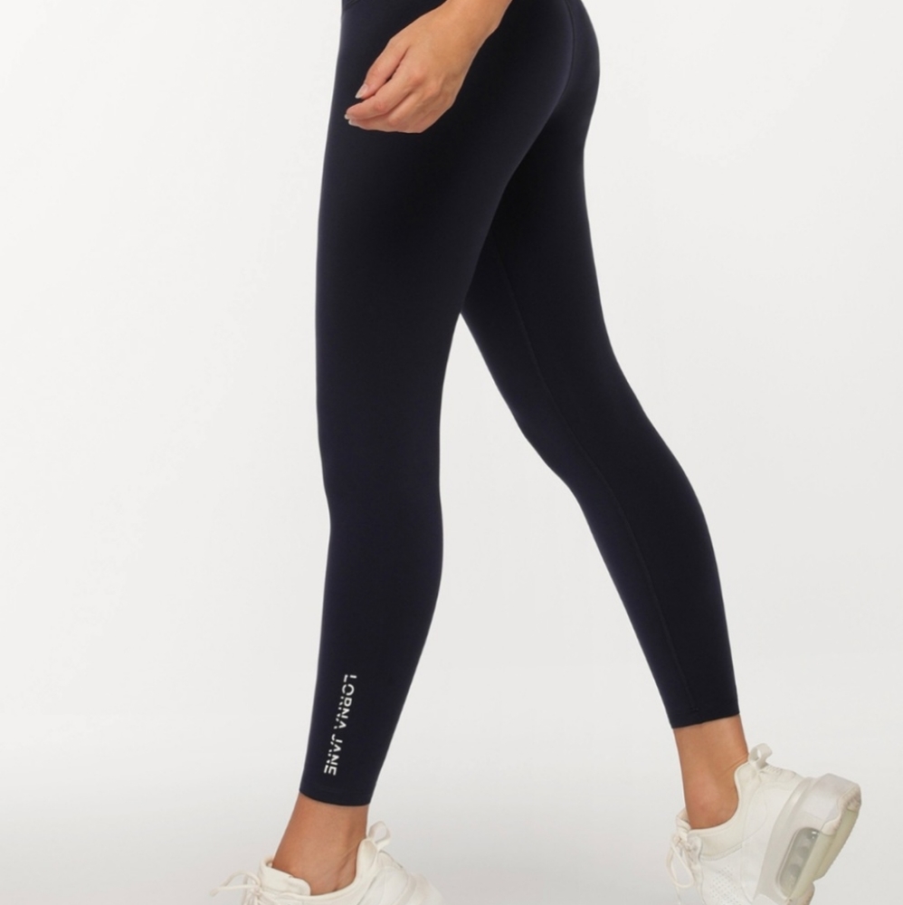 Lorna Jane Lotus 7/8 No Chafe Cool Touch Leggings